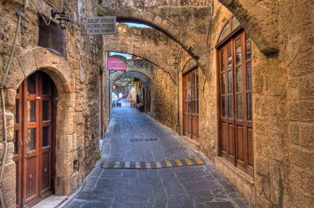 Old Town Roloi House
