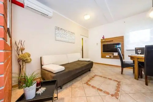 Luxury Maraschino Apartments