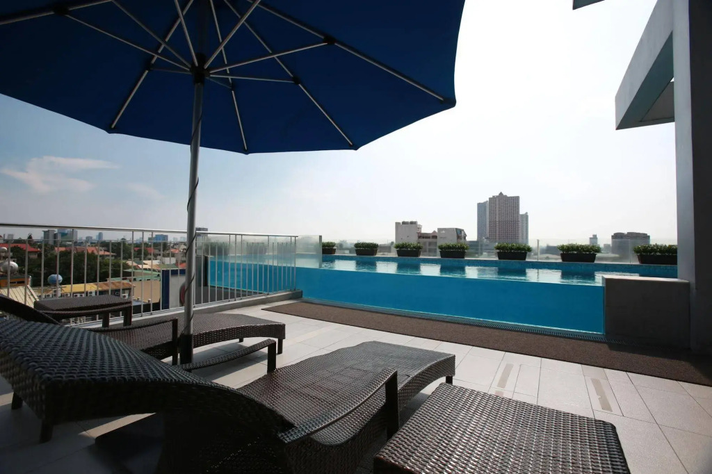 Luxent Hotel
