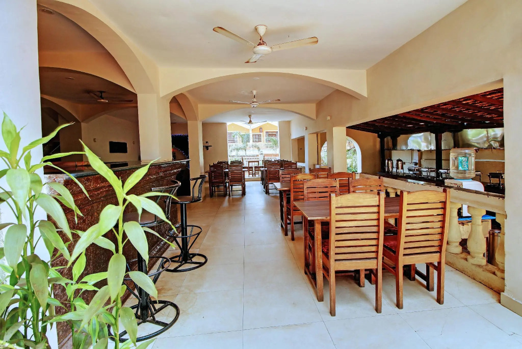 Rahi Coral Beach Resort