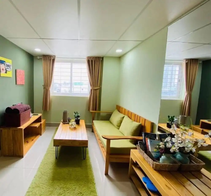 The Homee Cozy Modern Studio Apartment