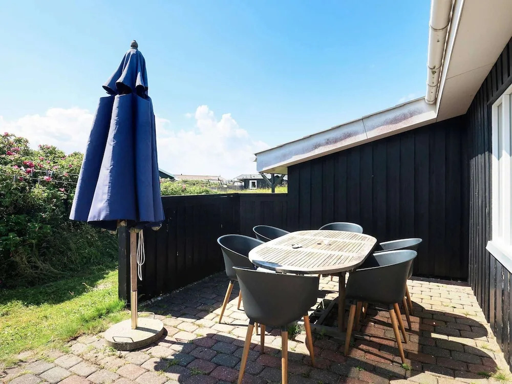 6 person holiday home in Løkken-By Traum