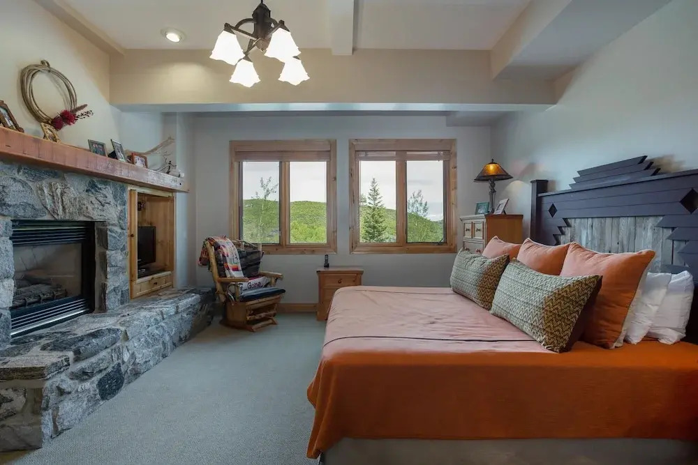 Trail's End Lodge at Deer Valley Resort - Two Bedroom Residence with Spa #406 2 Condo