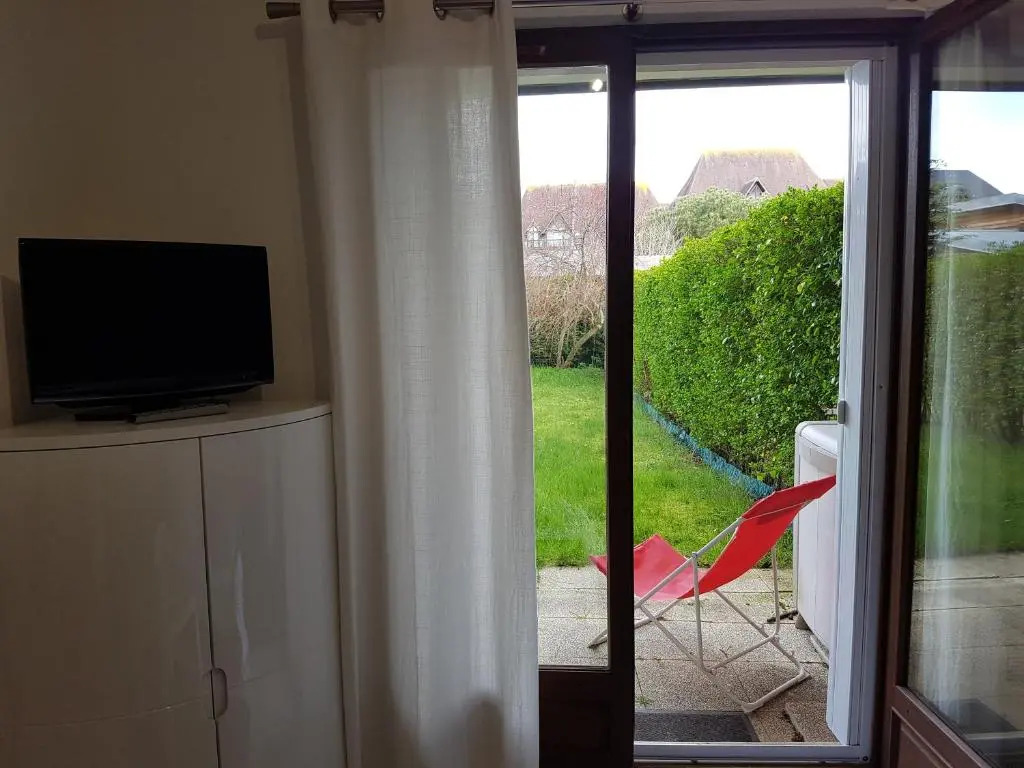 Appartement 2 pièces rez-de-jardin à 2 pas de la plage et de la thalasso