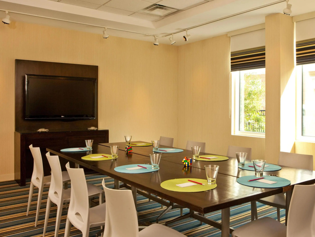 Aloft by Marriott Chesapeake