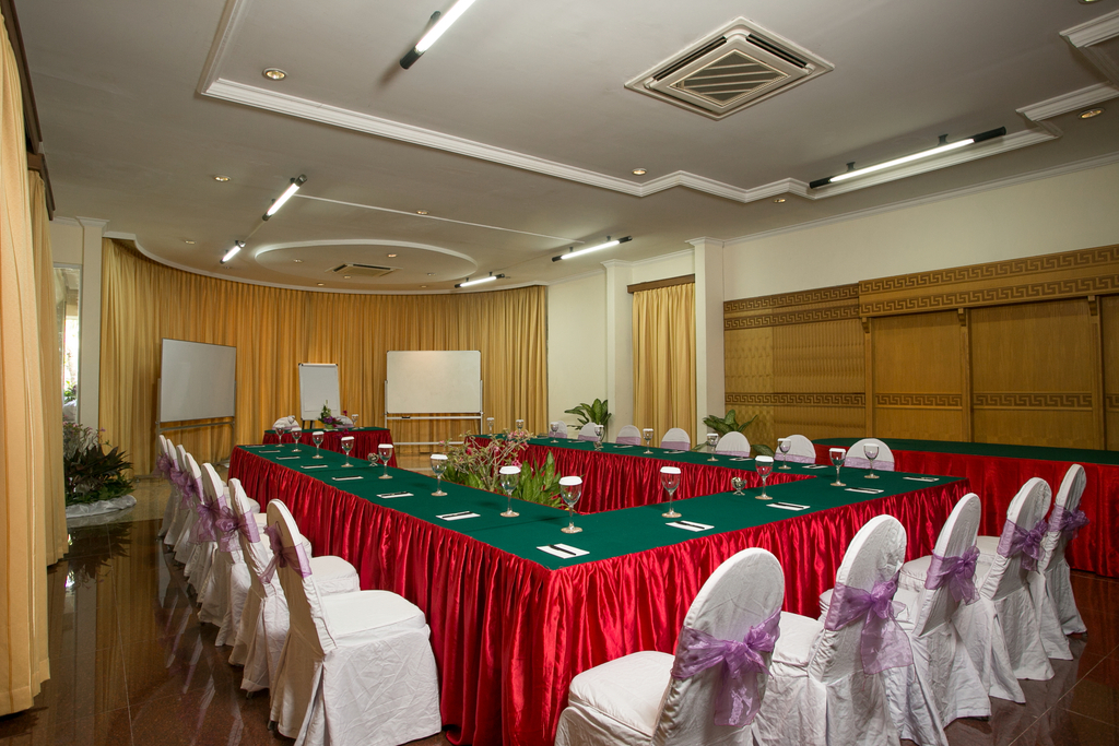 Отель Parigata Resort & Spa