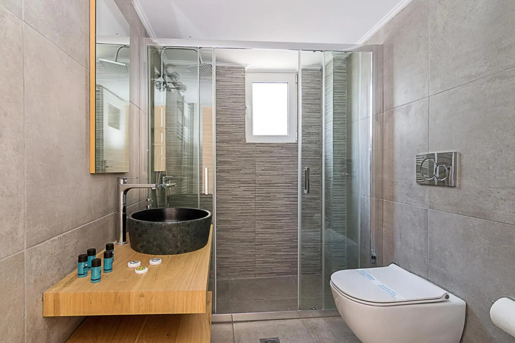 Two Bedroom Apartment in Chalandri with Balcony