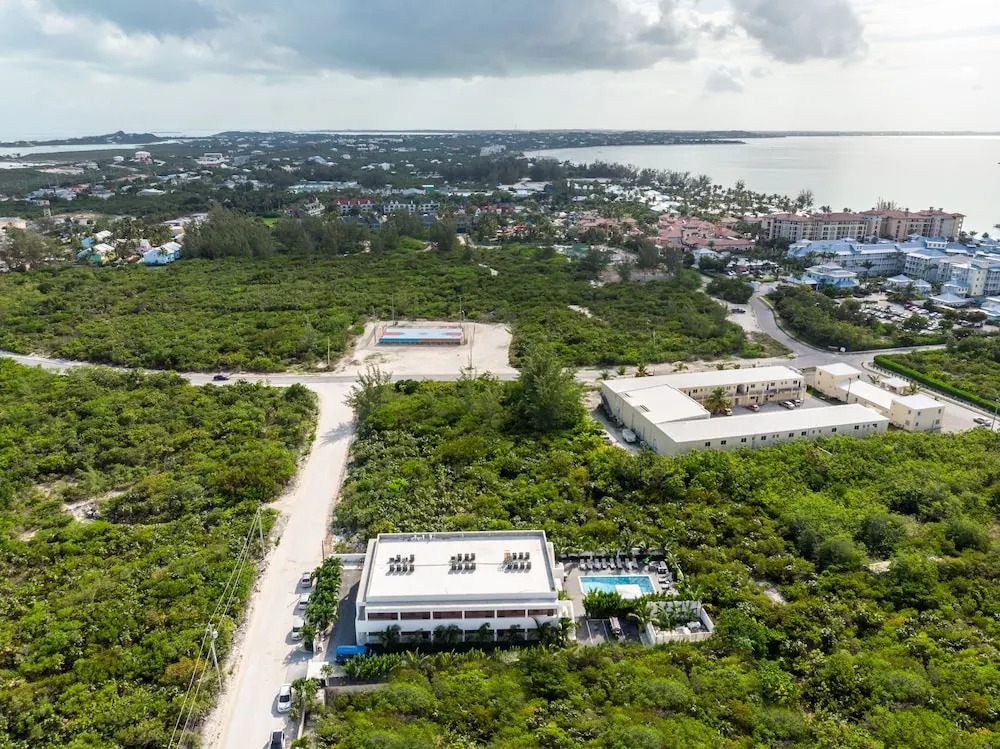 Seascape Grace Bay Hotel & Townhome Villas