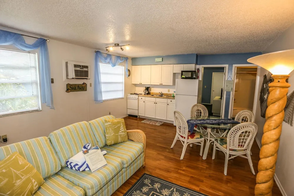 5583 Estero Villa 3 Captain's Cabin