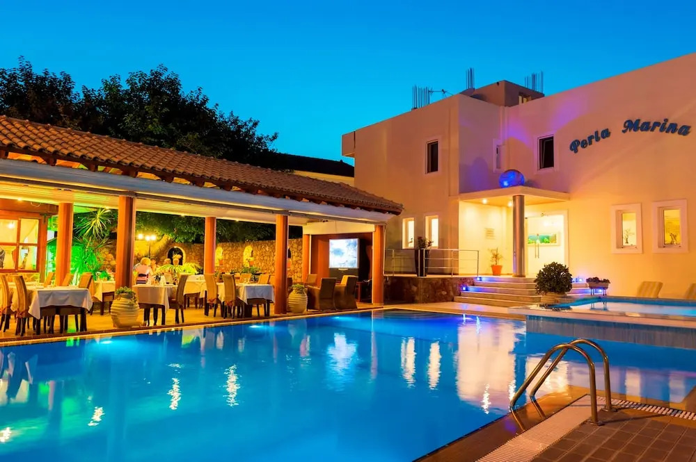 Perla Marina Hotel
