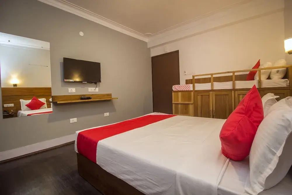 Silver Wood By OYO Rooms