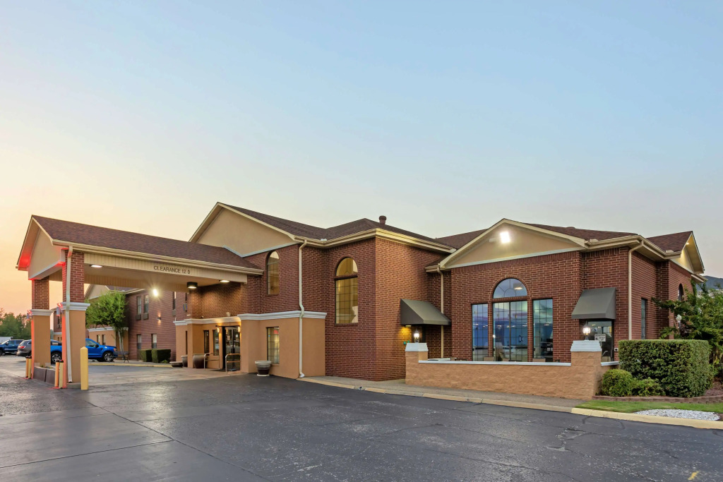 Best Western Plus Lonoke Hotel