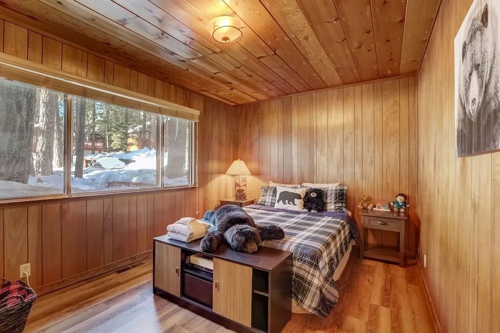 Come Snuggle Up at Cozy Bear Cabin!