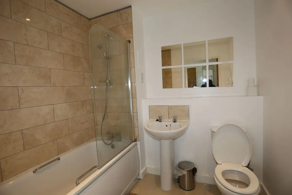2 Beds Riverview Tideslea Apartment