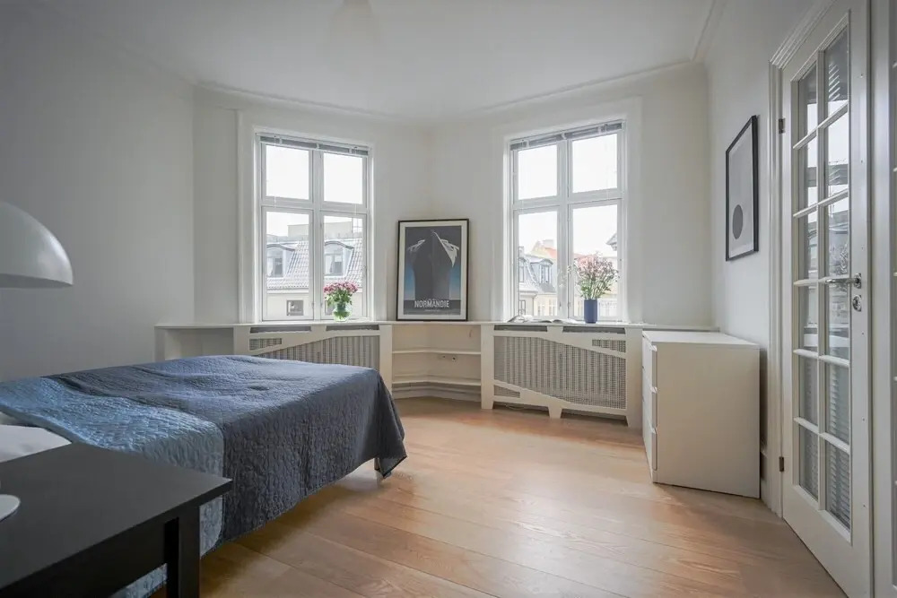 Sanders Merchant - Dreamy 3-bdr Apt w Terrace