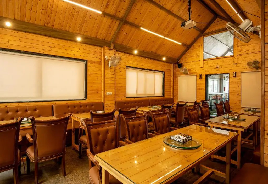 M Square Hotel