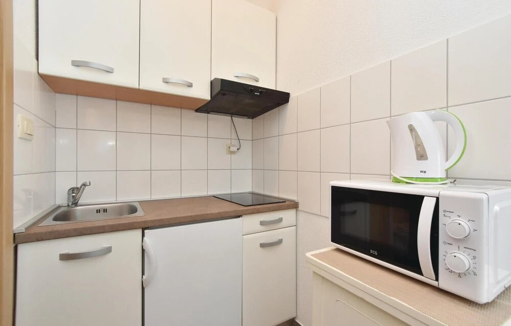 Awesome Home in Podstrana With Wifi and 1 Bedrooms