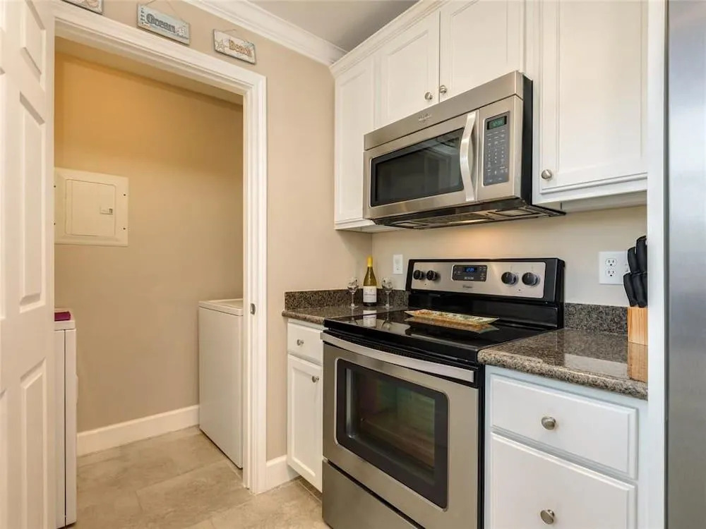 Dawn 1134-beachcomber 1 Bedroom 1 Bathroom Condo