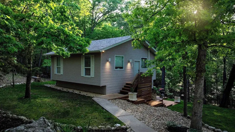 Treehouse LOZ Seclusion for 6!