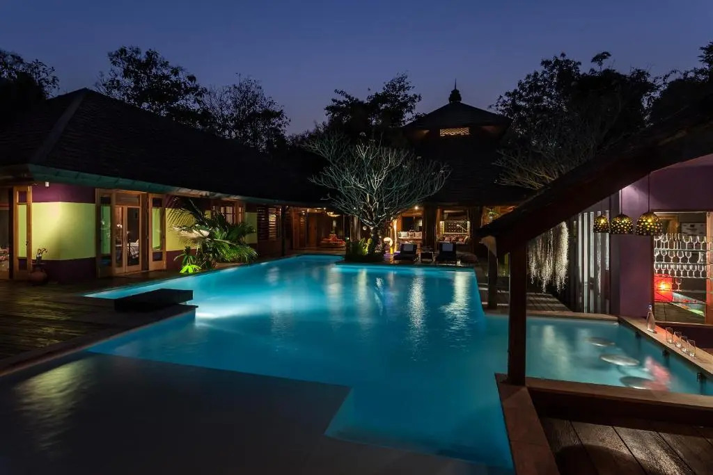 Chandra Residence