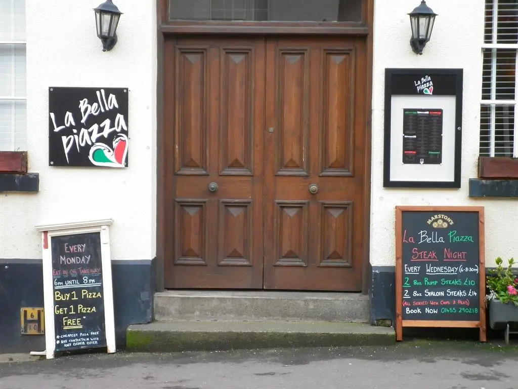 Dixie Arms