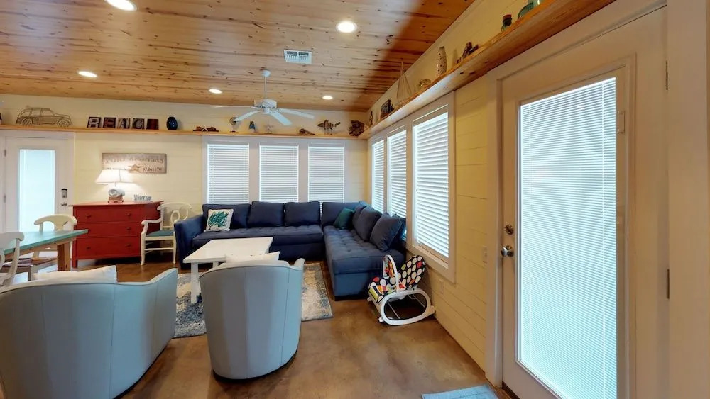 Dockside House SC #2 4 Bedrooms 2.5 Bathrooms Home