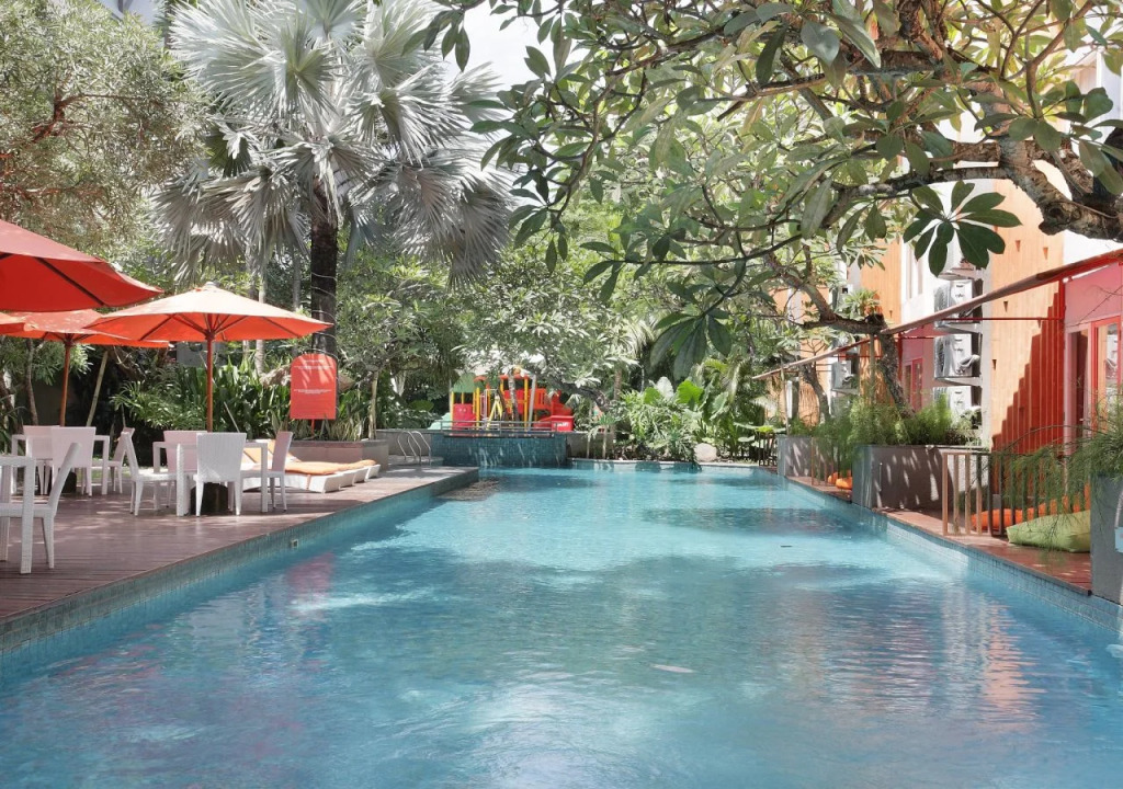 HARRIS Hotel & Residences Sunset Road