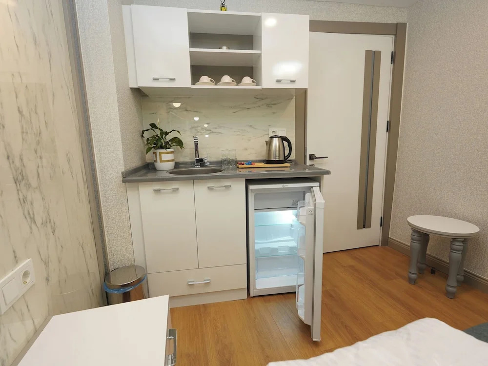 gazelle suites