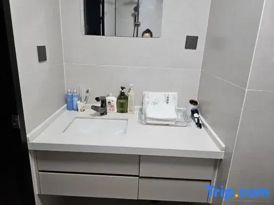 Qingya Apartment (Linyi University Town)