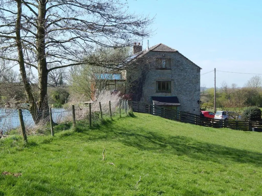 Astwell Mill Private accommodation near Silverstone