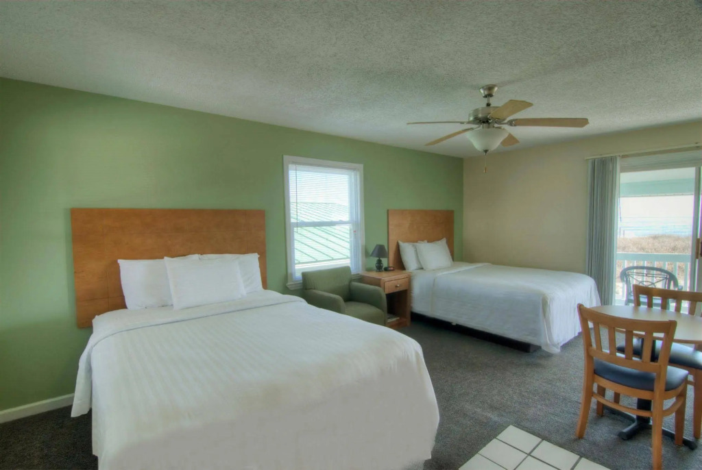Surfside Lodge