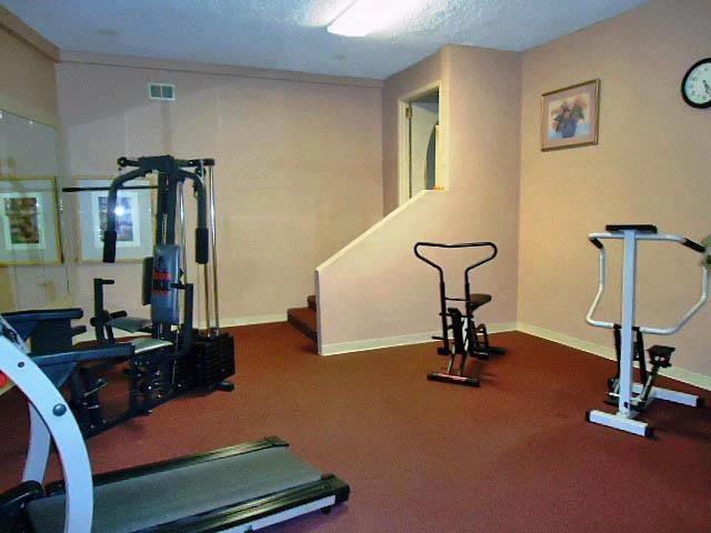 Motel 6 Pittsburgh - Crafton