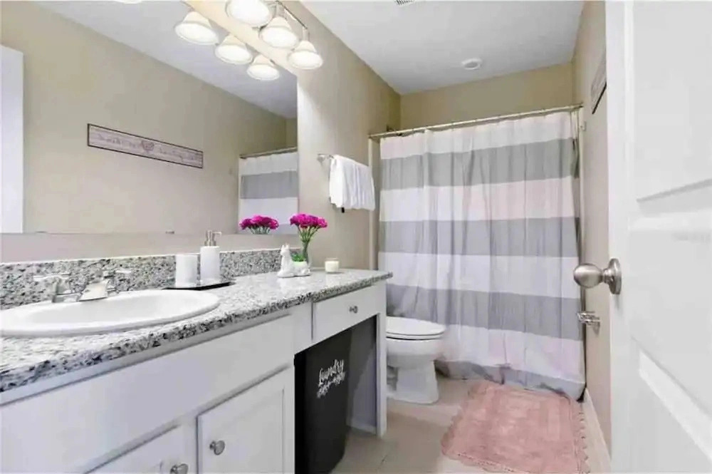 Super Chic-4 Bedroom Townhome IN Disney Area