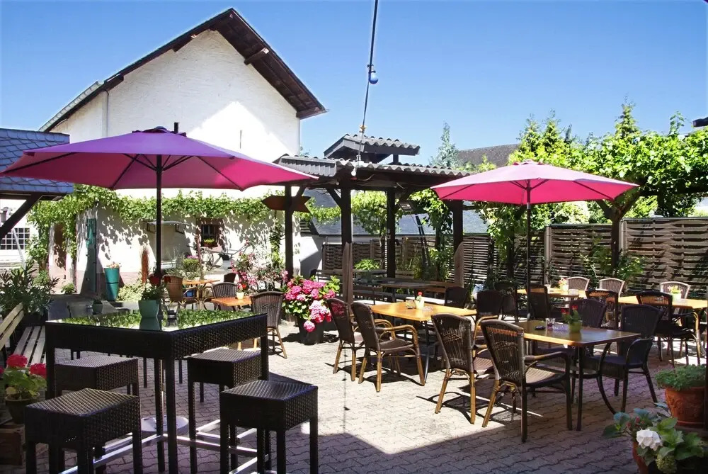 Gästehaus Weingut - Fröhliches Weinfass