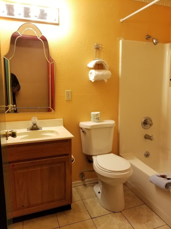 Sea-Tac Crest Motor Inn