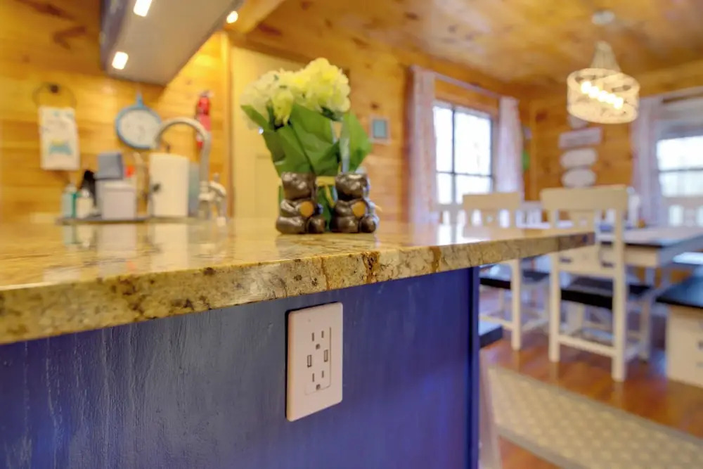 Easy-access Pigeon Forge Cabin w/ Hot Tub!