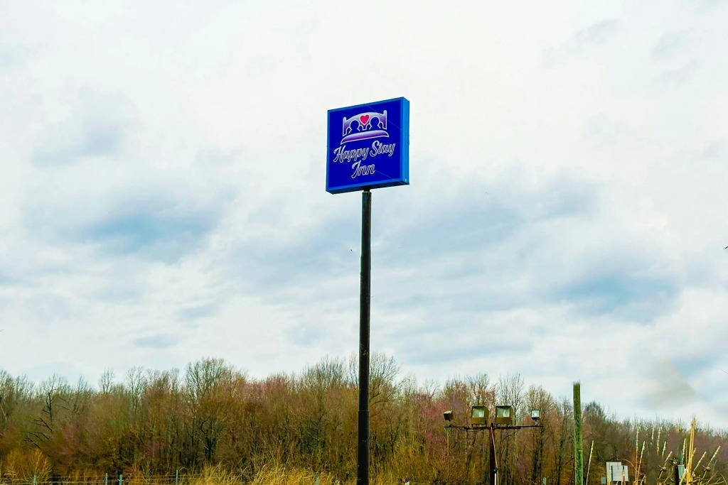 Happy Stay Inn Madisonville I-69 By OYO