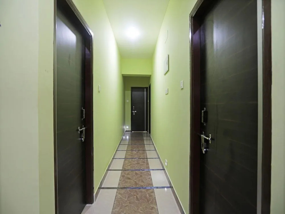 Oyo 13924 Shree Gopal Residency