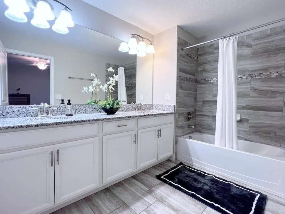 Spacious 5bd Pool Th, Champions Gate-1610mvd 5 Bedroom Townhouse by RedAwning