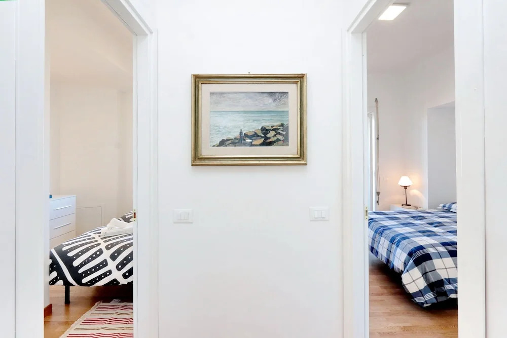 Salaria Apartment