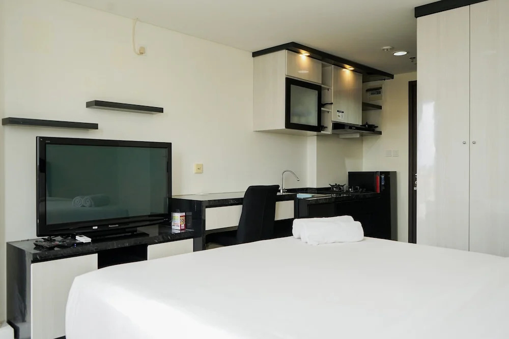 Elegant Studio At Bintaro Icon Apartment Near Bintaro Xchange Mall