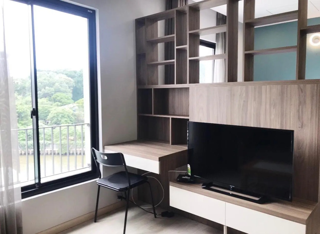 2K Home Riverpark Apartment