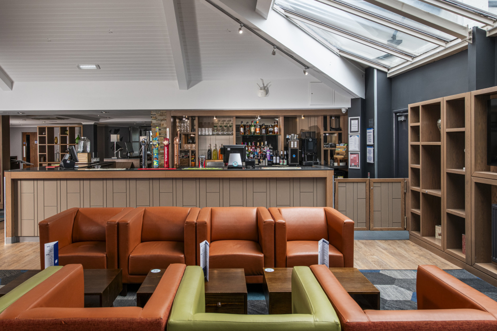 Holiday Inn Express Edinburgh Airport by IHG