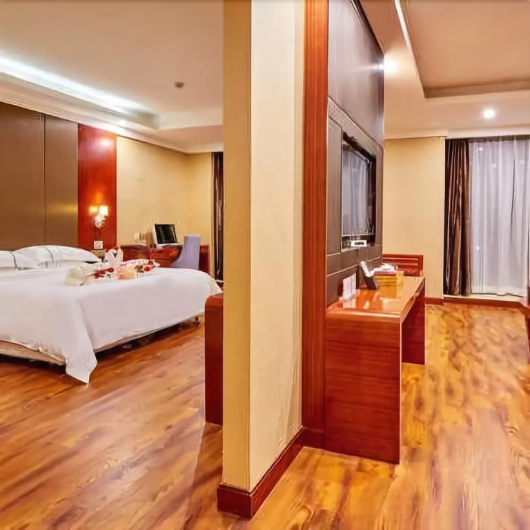 Kingdom Hotel