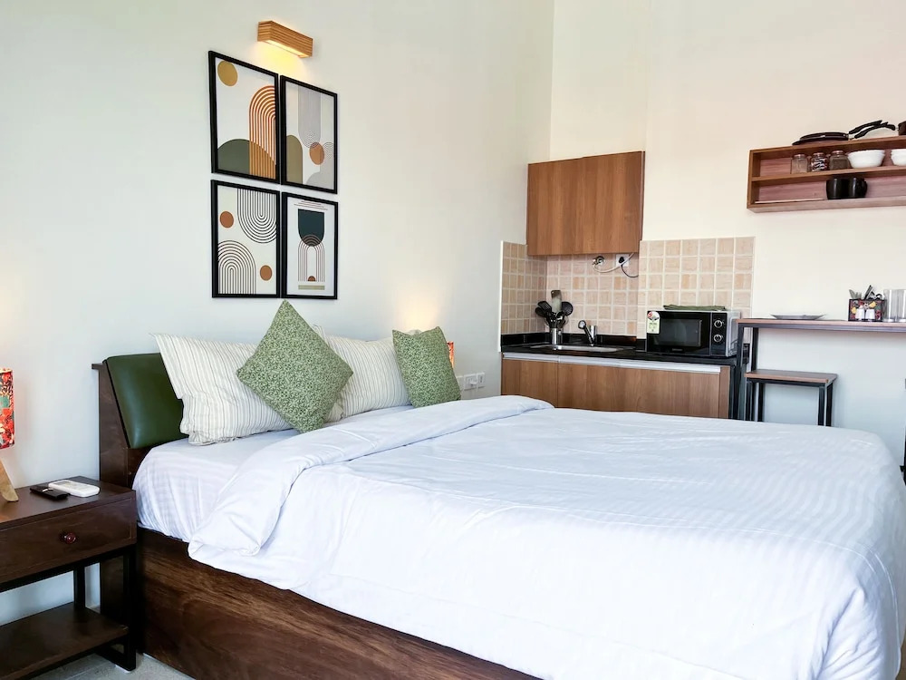 Acron Seawinds Baga-Arpora