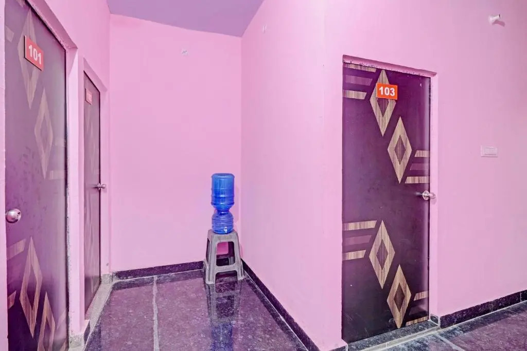 OYO Flagship 83438 Hotel Dream Empire