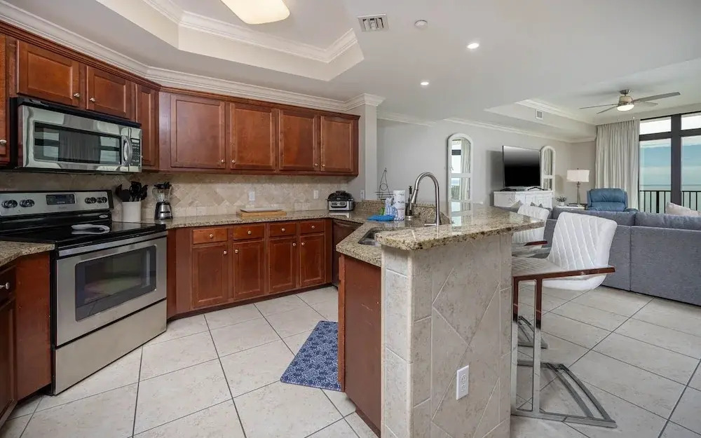 The Oasis 1602 Formerly Phoenix West Ii 1602 3 Bedroom Condo