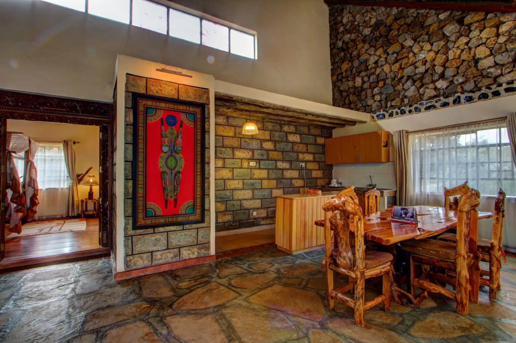Naivasha Kongoni Lodge - Lakefront Getaway