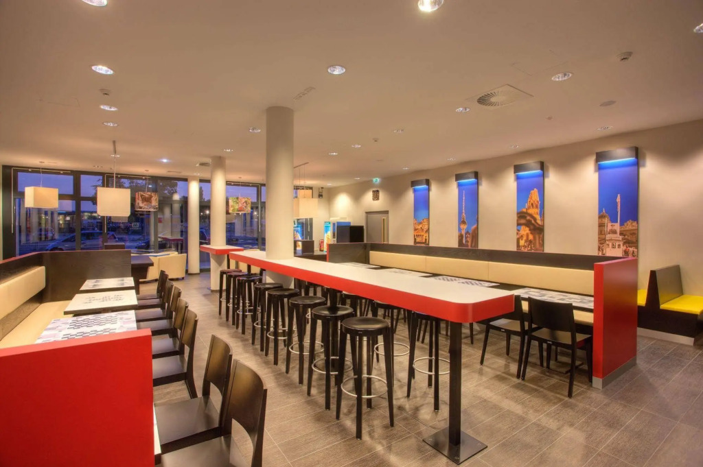 MEININGER Hotel Berlin Hauptbahnhof