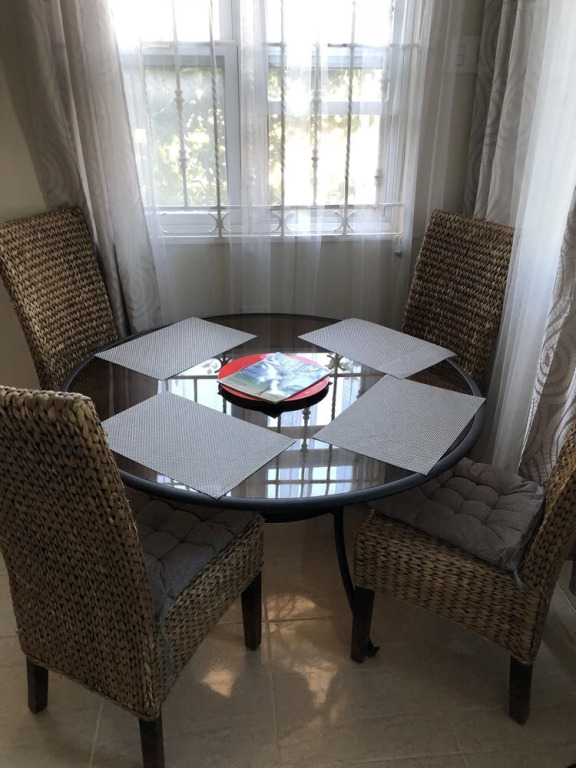 Stunning 2-bed Apartment in Montego Bay